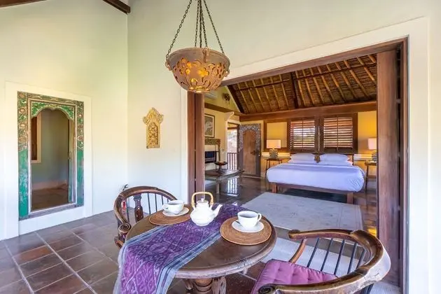 Signature Villa
