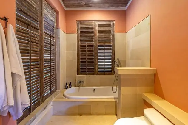 Signature Villa