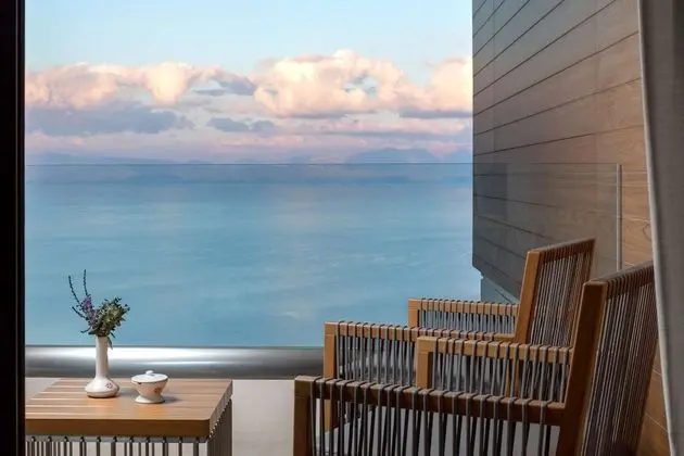 Grand Oda, 1 En Büyük (King) Boy Yatak ve Çekyat, Deniz Manzaralı