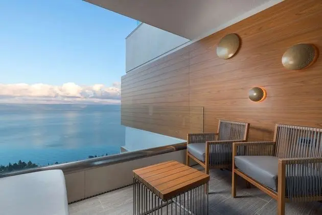 Grand Oda, 1 En Büyük (King) Boy Yatak ve Çekyat, Deniz Manzaralı