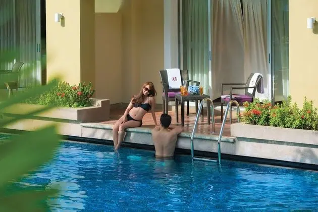 Laguna Poolside Room