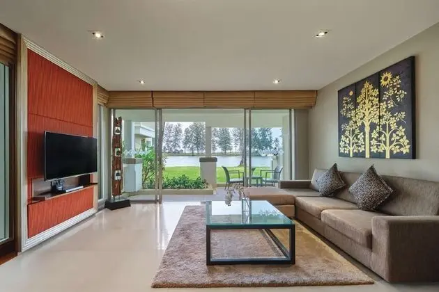 Two-Bedroom Island Duplex