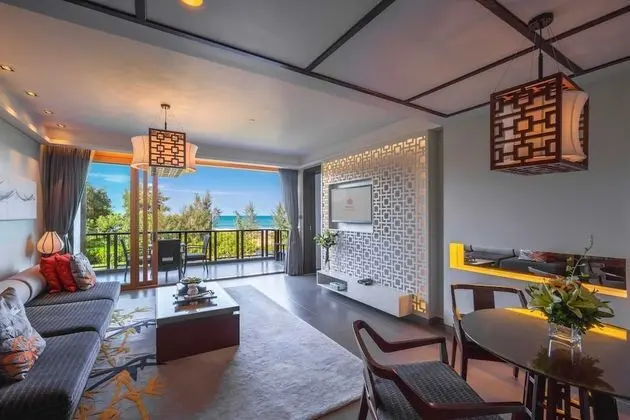 Junior Süit, Deniz Manzaralı (Seaview Junior Pool Suite King)