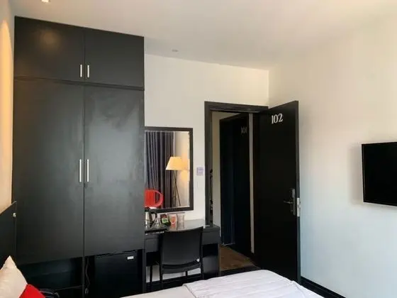 Deluxe Tek Büyük Yataklı Oda