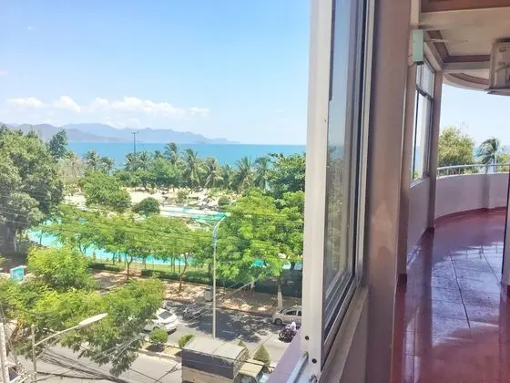Tek Büyük Yataklı Oda, Balkon
