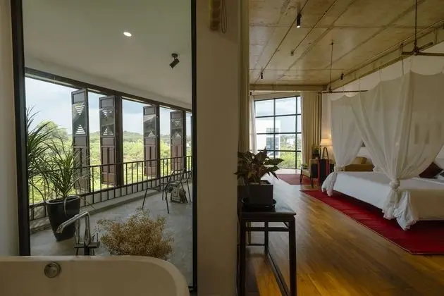 Deluxe Tek Büyük Yataklı Oda