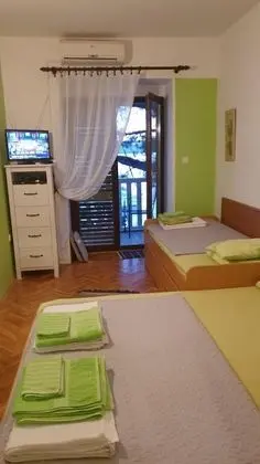 Stüdyo (Ani - 10 M from the sea - SA1 zeleni()