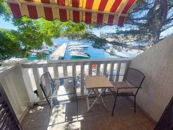 Stüdyo (Ani - 10 M from the sea - SA2 žuti(2)