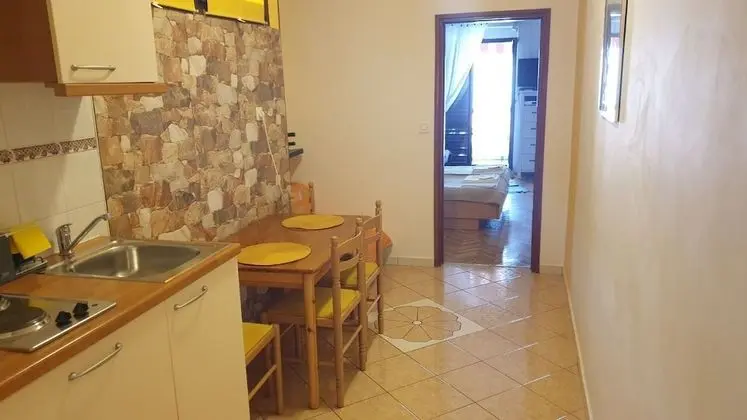 Stüdyo (Ani - 10 M from the sea - SA2 žuti(2)