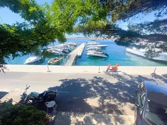 Stüdyo (Ani - 10 M from the sea - SA2 žuti(2)