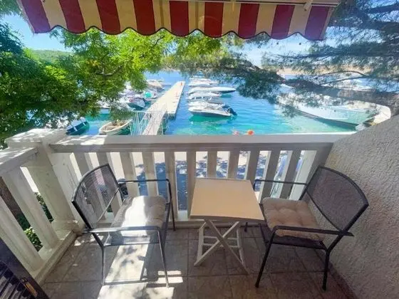 Stüdyo (Ani - 10 M from the sea - SA2 žuti(2)