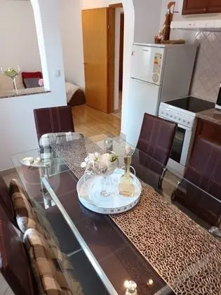 Apart Daire (Ani - modern - A1 prizemlje(2+2))