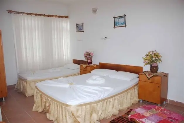 Klasik İki Yataklı Oda