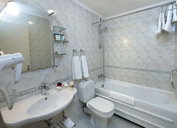 Tek Büyük veya İki Ayrı Yataklı Oda