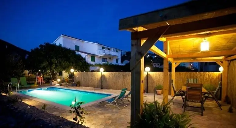 Apart Daire (Ani - with pool and hot tub - A1(7))