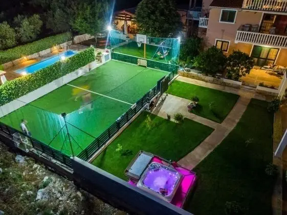 Apart Daire (Ani - with pool and hot tub - A1(7))