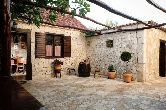 Apart Daire (Ani - with pool and hot tub - A1(7))