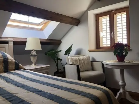 Comfort Tek Büyük Yataklı Oda