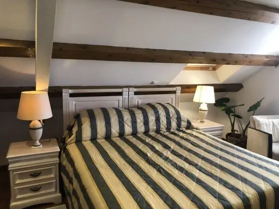 Comfort Tek Büyük Yataklı Oda