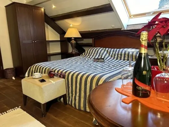 Deluxe Tek Büyük Yataklı Oda