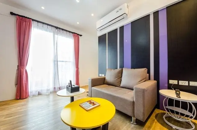 Deluxe Tek Büyük Yataklı Oda, Balkon, Şehir Manzaralı
