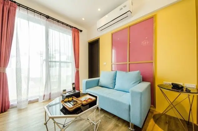 Deluxe Tek Büyük Yataklı Oda, Balkon, Şehir Manzaralı