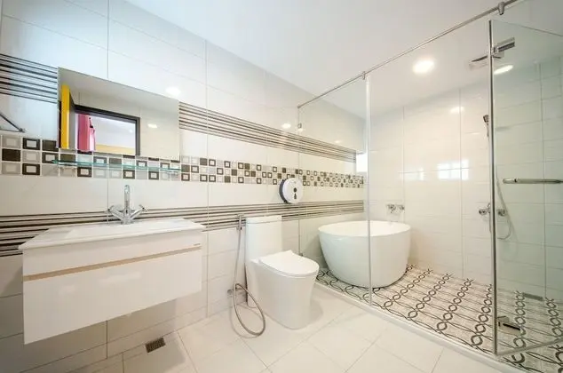 Deluxe Tek Büyük Yataklı Oda, Balkon, Şehir Manzaralı