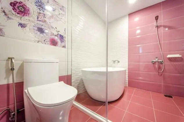 Deluxe Tek Büyük Yataklı Oda, Balkon, Şehir Manzaralı