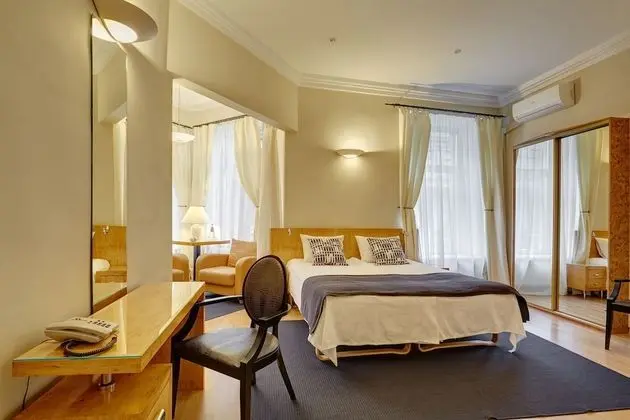 Deluxe Tek Büyük veya İki Ayrı Yataklı Oda, Şehir Manzaralı