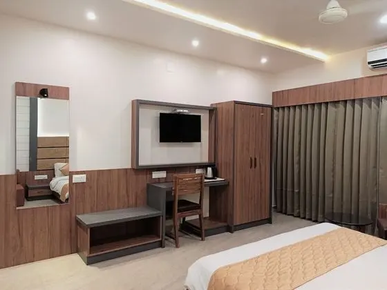 Deluxe Tek Büyük Yataklı Oda, Nehir Manzaralı
