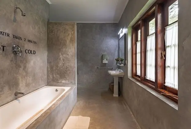 Deluxe Oda, 1 En Büyük (King) Boy Yatak