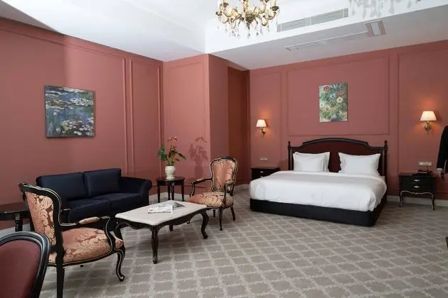 Prestige Suite