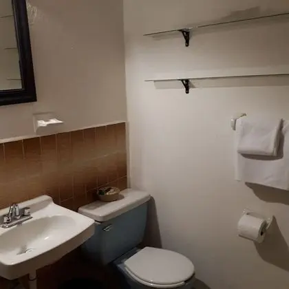 Büyük Yataklı Tek Kişilik Oda