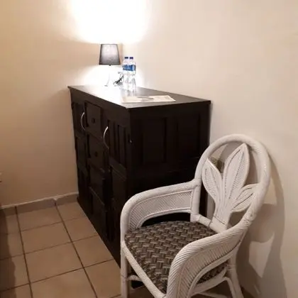 Büyük Yataklı Tek Kişilik Oda