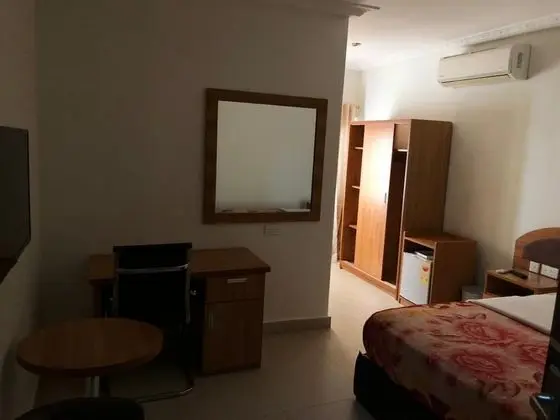 Tek Büyük Yataklı Oda