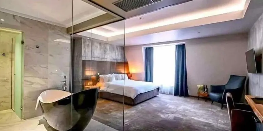 Deluxe Tek Büyük Yataklı Oda