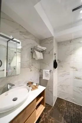 Superior Tek Büyük Yataklı Oda