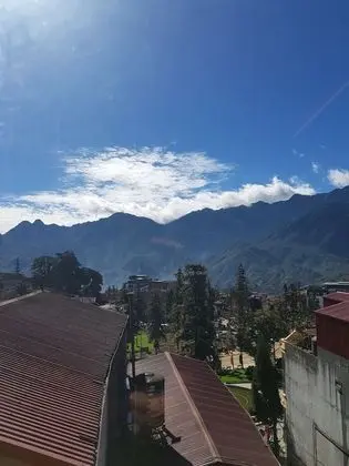 Deluxe Tek Büyük Yataklı Oda, Dağ Manzaralı