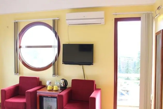 Deluxe Tek Büyük Yataklı Oda, Dağ Manzaralı