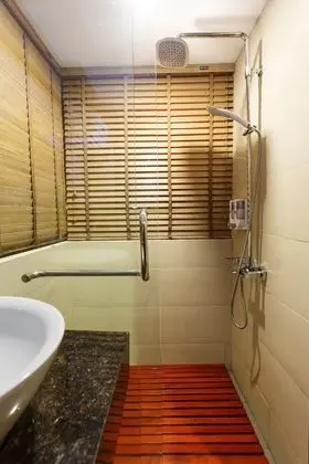 Deluxe Tek Büyük Yataklı Oda, Dağ Manzaralı