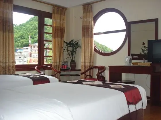 Deluxe Üç Kişilik Oda, Dağ Manzaralı