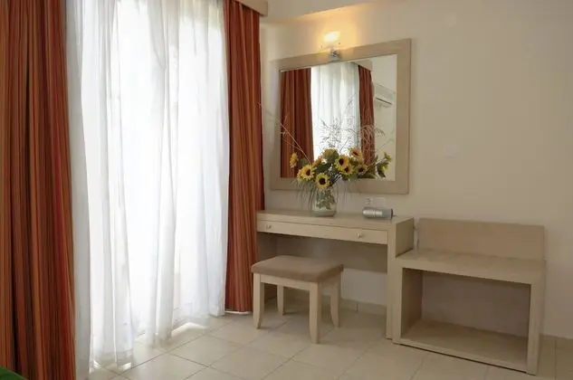 Apart Daire, Balkon, Bahçe Manzaralı