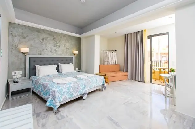 Quadruple Room City View