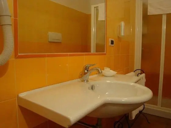 Tek Büyük Yataklı Oda, Bahçe Manzaralı