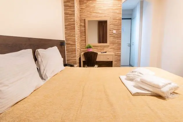 Economy Tek Büyük Yataklı Oda