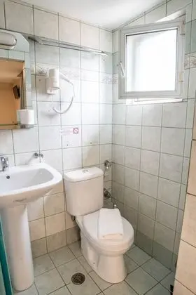 Üç Kişilik Oda
