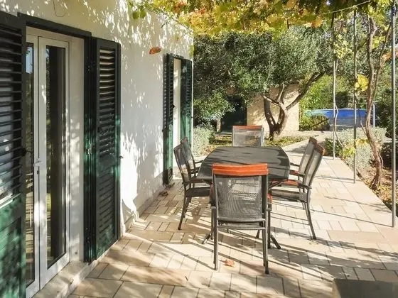 Ev (Anita - with pool - H(8+2))