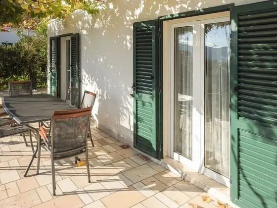 Ev (Anita - with pool - H(8+2))