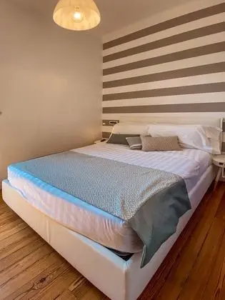 Tek Kişilik Oda, 1 Çift Kişilik Yatak