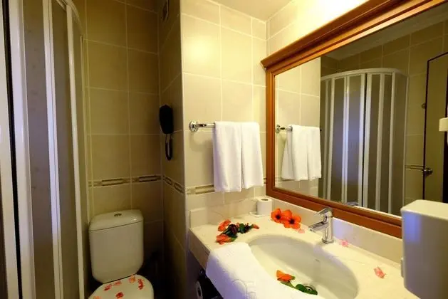 https://images.etstur.com/files/images/hotelImages/TR/55415/l/Anitas-Hotel-Genel-314373.jpg